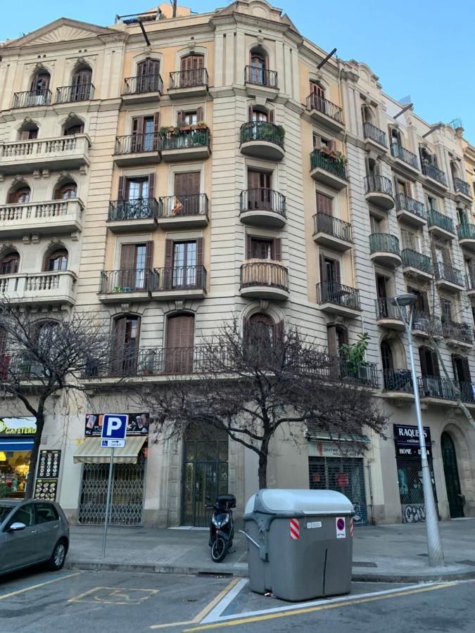 Gorgeous Apartment In Downtown Barcellona Esterno foto